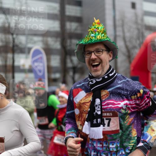 07.12.2025 - St. Pauli X-Mass-Run No. 15 Michael Strokosch http://msf.ph/oto/9363676 07.12.2025 12:10:34 Laufen 188, 15, 5, 7, 371 meine-sportfotos.de