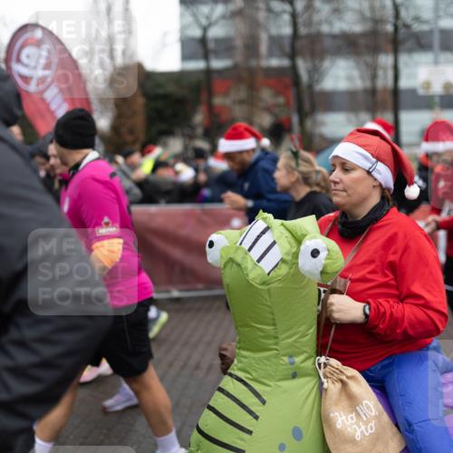 07.12.2025 - St. Pauli X-Mass-Run No. 15 Michael Strokosch http://msf.ph/oto/9363691 07.12.2025 12:10:41 Laufen  meine-sportfotos.de