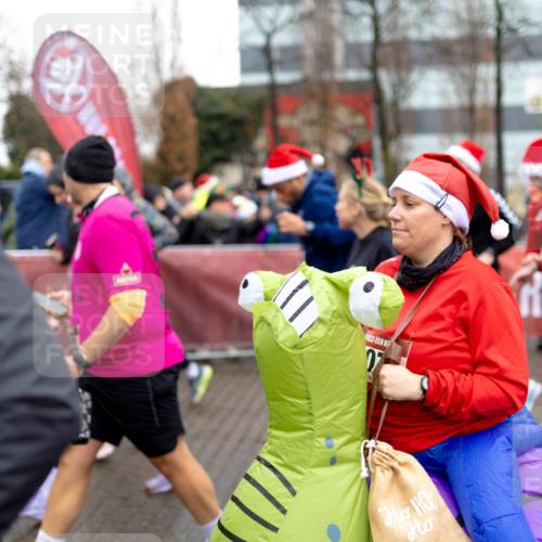 07.12.2025 - St. Pauli X-Mass-Run No. 15 Michael Strokosch http://msf.ph/oto/9363692 07.12.2025 12:10:41 Laufen 07 meine-sportfotos.de