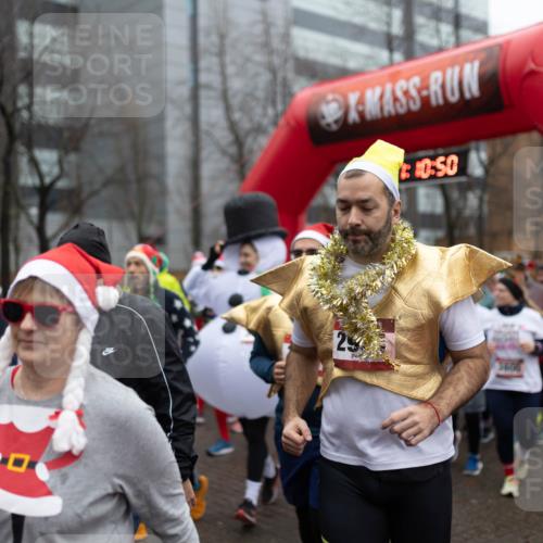 07.12.2025 - St. Pauli X-Mass-Run No. 15 Michael Strokosch http://msf.ph/oto/9363708 07.12.2025 12:10:49 Laufen 10, 50, 23, 5606 meine-sportfotos.de