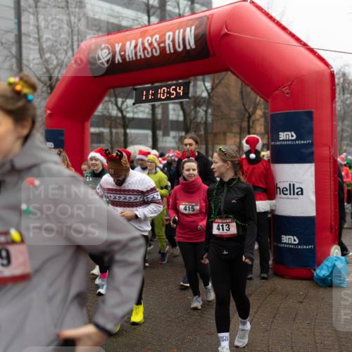 07.12.2025 - St. Pauli X-Mass-Run No. 15 Michael Strokosch http://msf.ph/oto/9363722 07.12.2025 12:10:52 Laufen 4604, 589, 11, 10, 54, 415, 413 meine-sportfotos.de