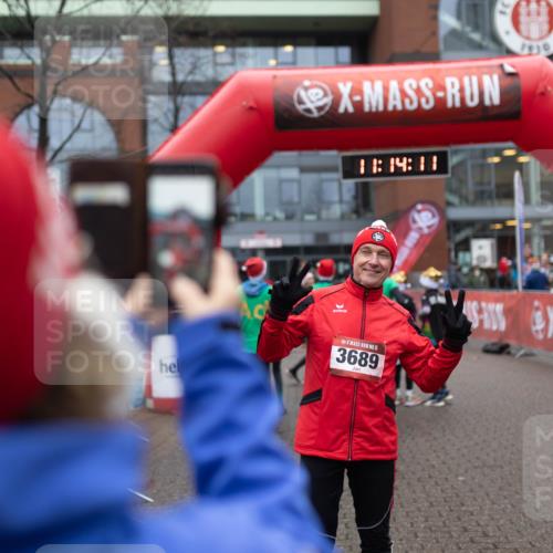 07.12.2025 - St. Pauli X-Mass-Run No. 15 Michael Strokosch http://msf.ph/oto/9363748 07.12.2025 12:14:10 Laufen 1919, 18, 14, 11, 15, 3689 meine-sportfotos.de