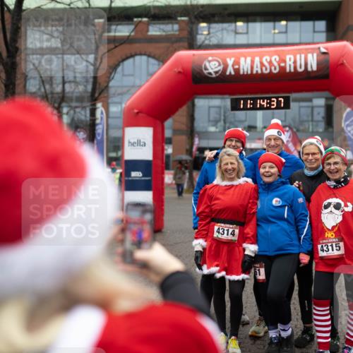 07.12.2025 - St. Pauli X-Mass-Run No. 15 Michael Strokosch http://msf.ph/oto/9363784 07.12.2025 12:14:35 Laufen 11, 14, 37, 4314, 4315, 3819 meine-sportfotos.de