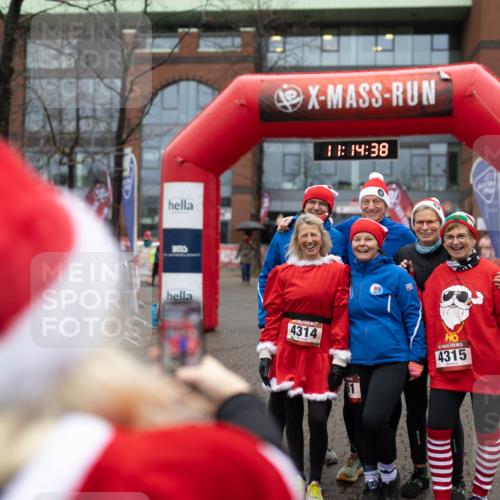 07.12.2025 - St. Pauli X-Mass-Run No. 15 Michael Strokosch http://msf.ph/oto/9363790 07.12.2025 12:14:36 Laufen 11, 14, 38, 4314, 4315, 3819, 191 meine-sportfotos.de