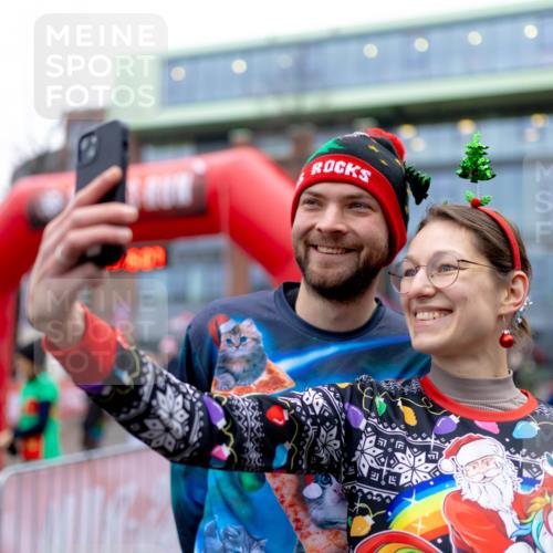 07.12.2025 - St. Pauli X-Mass-Run No. 15 Michael Strokosch http://msf.ph/oto/9363804 07.12.2025 12:15:05 Laufen  meine-sportfotos.de