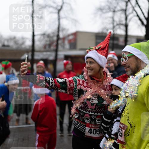 07.12.2025 - St. Pauli X-Mass-Run No. 15 Michael Strokosch http://msf.ph/oto/9363820 07.12.2025 12:16:39 Laufen 5, 405, 5 meine-sportfotos.de