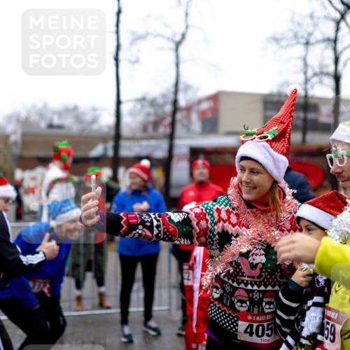 07.12.2025 - St. Pauli X-Mass-Run No. 15 Michael Strokosch http://msf.ph/oto/9363826 07.12.2025 12:16:40 Laufen 405, 5, 59 meine-sportfotos.de