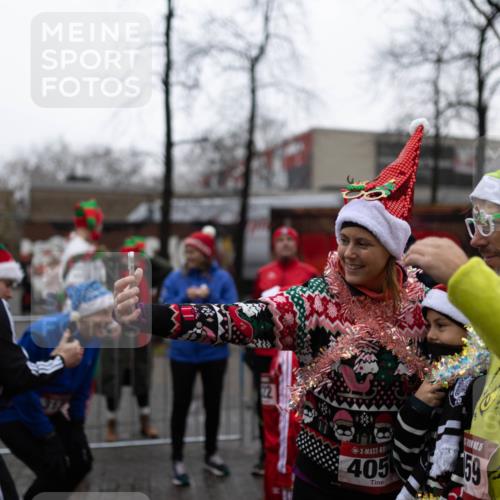 07.12.2025 - St. Pauli X-Mass-Run No. 15 Michael Strokosch http://msf.ph/oto/9363828 07.12.2025 12:16:41 Laufen 405, 5, 59 meine-sportfotos.de