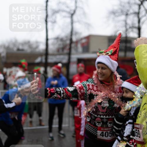 07.12.2025 - St. Pauli X-Mass-Run No. 15 Michael Strokosch http://msf.ph/oto/9363830 07.12.2025 12:16:41 Laufen 405, 5, 159 meine-sportfotos.de