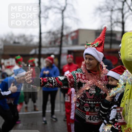 07.12.2025 - St. Pauli X-Mass-Run No. 15 Michael Strokosch http://msf.ph/oto/9363833 07.12.2025 12:16:41 Laufen 405, 5, 59 meine-sportfotos.de