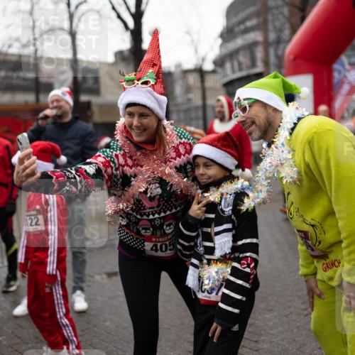 07.12.2025 - St. Pauli X-Mass-Run No. 15 Michael Strokosch http://msf.ph/oto/9363843 07.12.2025 12:16:47 Laufen 3692, 22, 405, 18 meine-sportfotos.de