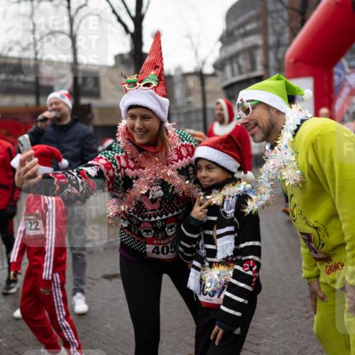 07.12.2025 - St. Pauli X-Mass-Run No. 15 Michael Strokosch http://msf.ph/oto/9363844 07.12.2025 12:16:47 Laufen 3692, 3609, 122, 405 meine-sportfotos.de