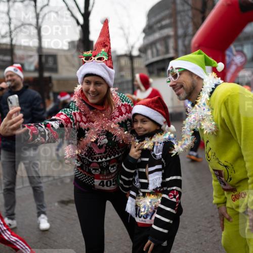 07.12.2025 - St. Pauli X-Mass-Run No. 15 Michael Strokosch http://msf.ph/oto/9363848 07.12.2025 12:16:48 Laufen 405, 1910, 16 meine-sportfotos.de