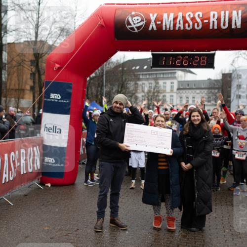 07.12.2025 - St. Pauli X-Mass-Run No. 15 Michael Strokosch http://msf.ph/oto/9363885 07.12.2025 12:26:26 Laufen 1, 26, 28, 267, 1013, 258, 651, 21, 12, 2025, 400, 15 meine-sportfotos.de