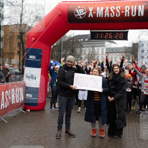 07.12.2025 - St. Pauli X-Mass-Run No. 15 Michael Strokosch http://msf.ph/oto/9363889 07.12.2025 12:26:26 Laufen 26, 28, 3950, 267, 424, 258, 4013, 651, 21, 12, 2025, 400, 15 meine-sportfotos.de
