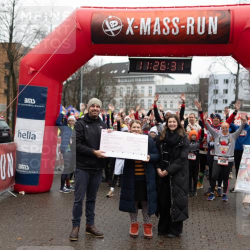 07.12.2025 - St. Pauli X-Mass-Run No. 15 Michael Strokosch http://msf.ph/oto/9363928 07.12.2025 12:26:29 Laufen 80, 28, 30, 267, 424, 13, 258, 651, 21, 12, 2025, 400, 15 meine-sportfotos.de