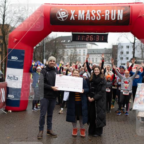 07.12.2025 - St. Pauli X-Mass-Run No. 15 Michael Strokosch http://msf.ph/oto/9363931 07.12.2025 12:26:29 Laufen 00, 26, 3, 267, 258, 013, 651, 21, 12, 2025, 400, 15 meine-sportfotos.de