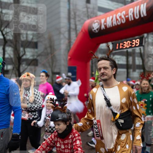 07.12.2025 - St. Pauli X-Mass-Run No. 15 Michael Strokosch http://msf.ph/oto/9363953 07.12.2025 12:30:36 Laufen 444, 15, 4222, 45, 11, 30, 39, 3230, 15, 666 meine-sportfotos.de