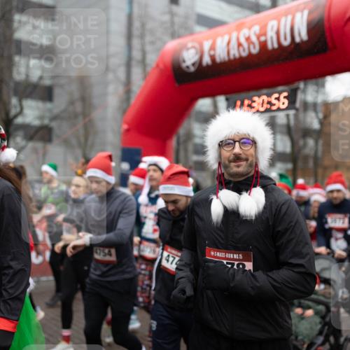 07.12.2025 - St. Pauli X-Mass-Run No. 15 Michael Strokosch http://msf.ph/oto/9363954 07.12.2025 12:30:54 Laufen 5, 73, 30, 56, 474, 754, 15, 3872 meine-sportfotos.de