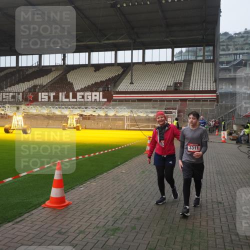 07.12.2025 - St. Pauli X-Mass-Run No. 15 Fabian Wolf http://msf.ph/oto/9364197 07.12.2025 10:05:11 Ziel 114, 202, 210, 292, 699, 1973, 1991, 2168, 2249, 2856, 2866, 3186, 3307, 3311 meine-sportfotos.de