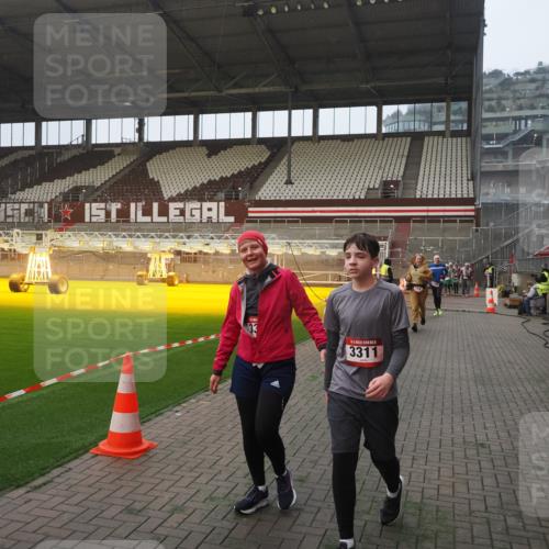 07.12.2025 - St. Pauli X-Mass-Run No. 15 Fabian Wolf http://msf.ph/oto/9364202 07.12.2025 10:05:12 Ziel 114, 202, 210, 292, 699, 1973, 1991, 2168, 2249, 2856, 2866, 3186, 3307, 3311 meine-sportfotos.de