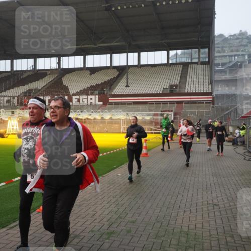 07.12.2025 - St. Pauli X-Mass-Run No. 15 Fabian Wolf http://msf.ph/oto/9364291 07.12.2025 10:05:47 Ziel 2, 3, 54, 123, 363, 385, 512, 945, 1215, 1222, 1789, 1791, 3231, 3877, 4194, 4195, 4552, 4555, 4559, 4560 meine-sportfotos.de