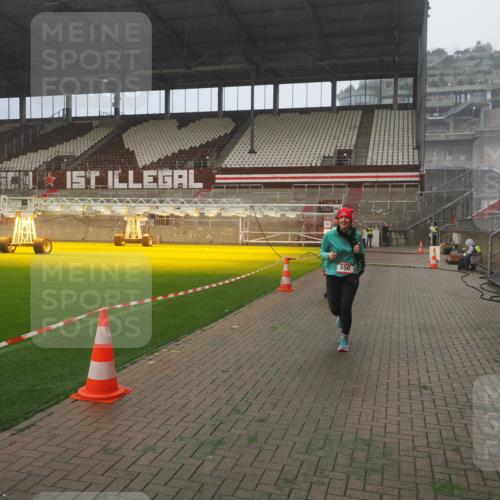 07.12.2025 - St. Pauli X-Mass-Run No. 15 Fabian Wolf http://msf.ph/oto/9365027 07.12.2025 10:10:33 Ziel 550, 964, 1571, 2083, 2087 meine-sportfotos.de