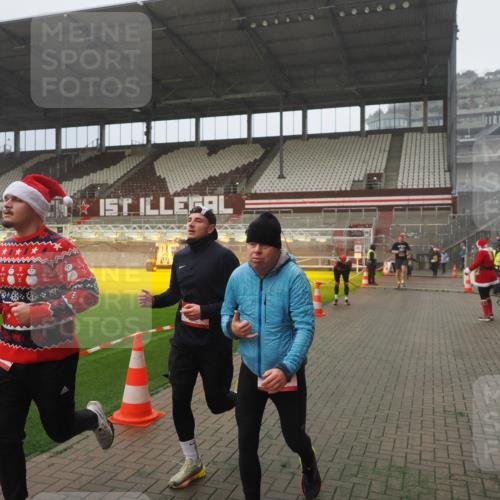 07.12.2025 - St. Pauli X-Mass-Run No. 15 Fabian Wolf http://msf.ph/oto/9365372 07.12.2025 10:12:57 Ziel 9, 18, 80, 938, 1397, 2687, 3040, 3551, 3557, 4487 meine-sportfotos.de