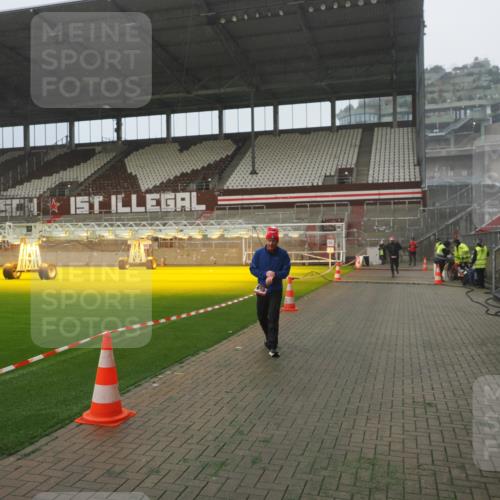 07.12.2025 - St. Pauli X-Mass-Run No. 15 Fabian Wolf http://msf.ph/oto/9365469 07.12.2025 10:13:45 Ziel 88, 970, 1699, 2905, 2951 meine-sportfotos.de