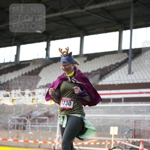 07.12.2025 - St. Pauli X-Mass-Run No. 15 Patografie http://msf.ph/oto/9366217 07.12.2025 10:50:36 Ziel 564, 1726, 1729, 1730, 2250, 2460, 2583, 2763, 3287, 3291, 3368, 4075, 4537, 4760 meine-sportfotos.de
