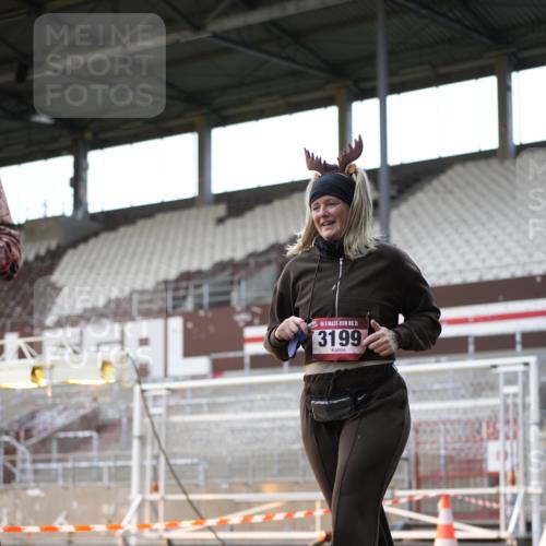07.12.2025 - St. Pauli X-Mass-Run No. 15 Patografie http://msf.ph/oto/9366275 07.12.2025 10:51:08 Ziel 769, 1093, 1691, 3199, 3342 meine-sportfotos.de