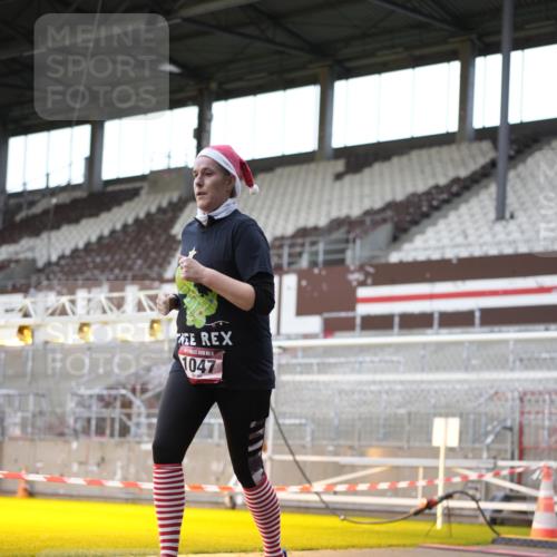 07.12.2025 - St. Pauli X-Mass-Run No. 15 Patografie http://msf.ph/oto/9366292 07.12.2025 10:51:30 Ziel 275, 1047, 2103, 2105, 2327, 2332, 2642, 2643, 2674, 2959, 4862 meine-sportfotos.de