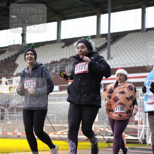 07.12.2025 - St. Pauli X-Mass-Run No. 15 Patografie http://msf.ph/oto/9366296 07.12.2025 10:51:31 Ziel 275, 1047, 2103, 2105, 2327, 2332, 2553, 2642, 2643, 2674, 2959, 4862 meine-sportfotos.de