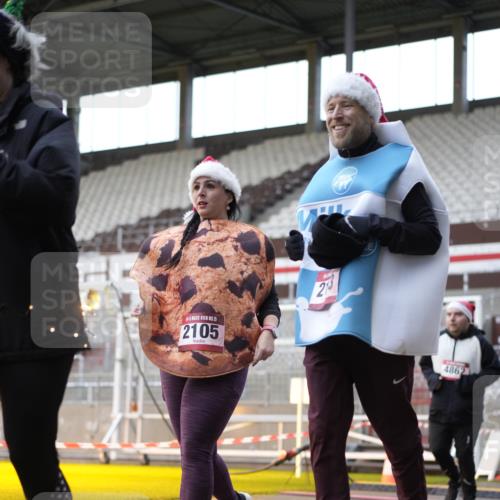 07.12.2025 - St. Pauli X-Mass-Run No. 15 Patografie http://msf.ph/oto/9366298 07.12.2025 10:51:32 Ziel 275, 1047, 2103, 2105, 2327, 2332, 2553, 2642, 2643, 2674, 2959, 4862 meine-sportfotos.de