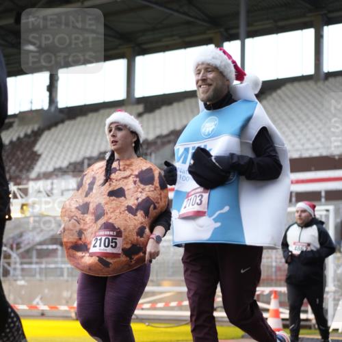 07.12.2025 - St. Pauli X-Mass-Run No. 15 Patografie http://msf.ph/oto/9366299 07.12.2025 10:51:32 Ziel 275, 1047, 2103, 2105, 2327, 2332, 2553, 2642, 2643, 2674, 2959, 4862 meine-sportfotos.de