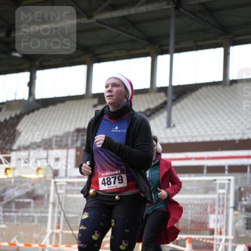 07.12.2025 - St. Pauli X-Mass-Run No. 15 Patografie http://msf.ph/oto/9366369 07.12.2025 10:52:01 Ziel 27, 1964, 1982, 1984, 2165, 2287, 2289, 2592, 2661, 2836, 2837, 4550, 4865, 4879, 4880 meine-sportfotos.de