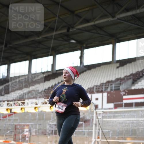 07.12.2025 - St. Pauli X-Mass-Run No. 15 Patografie http://msf.ph/oto/9366416 07.12.2025 10:52:36 Ziel 1305 meine-sportfotos.de
