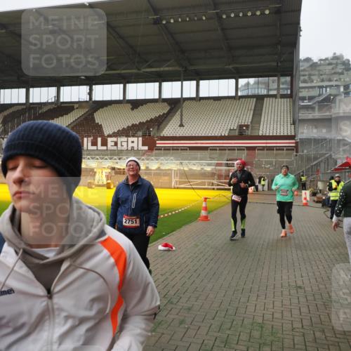 07.12.2025 - St. Pauli X-Mass-Run No. 15 Fabian Wolf http://msf.ph/oto/9366454 07.12.2025 10:20:13 Ziel 459, 1364, 1553, 1903, 2238, 2751, 2855, 3846, 3871, 4042, 4071, 4503 meine-sportfotos.de