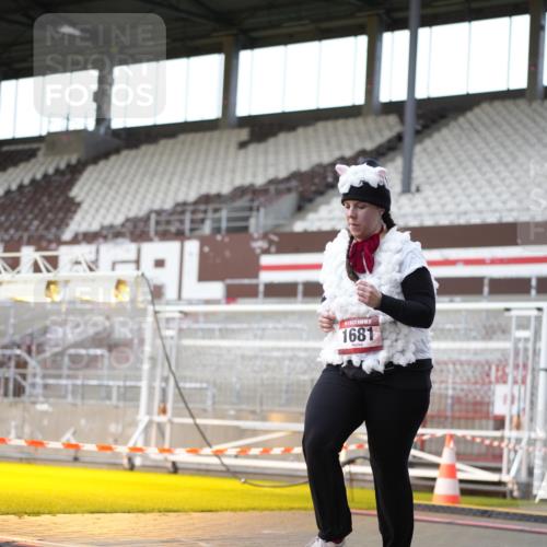07.12.2025 - St. Pauli X-Mass-Run No. 15 Patografie http://msf.ph/oto/9366485 07.12.2025 10:53:31 Ziel 106, 546, 1679, 1680, 1681, 1682, 1683 meine-sportfotos.de