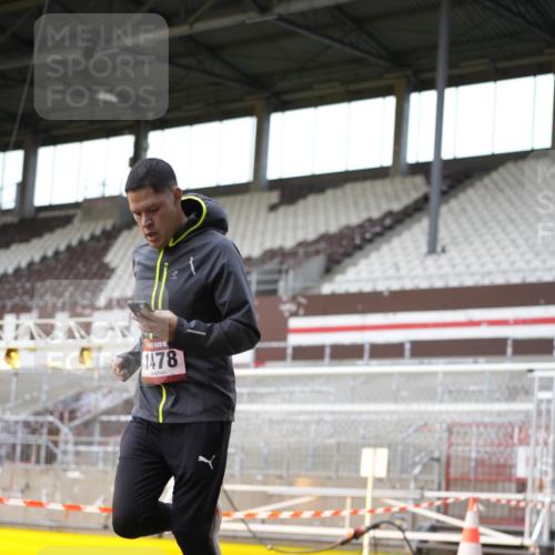 07.12.2025 - St. Pauli X-Mass-Run No. 15 Patografie http://msf.ph/oto/9366495 07.12.2025 10:53:40 Ziel 106, 1478, 1679, 1680, 1681, 1682, 1683 meine-sportfotos.de