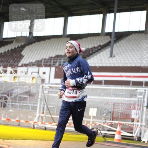 07.12.2025 - St. Pauli X-Mass-Run No. 15 Patografie http://msf.ph/oto/9366499 07.12.2025 10:53:54 Ziel 1478, 4814 meine-sportfotos.de