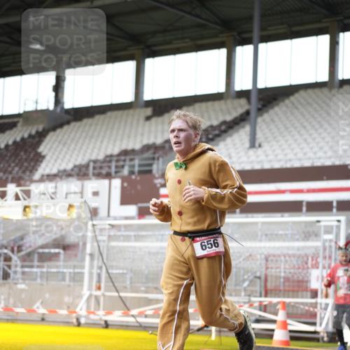 07.12.2025 - St. Pauli X-Mass-Run No. 15 Patografie http://msf.ph/oto/9366506 07.12.2025 10:54:25 Ziel 656, 1177, 1489, 2286, 2328, 2358, 2360, 2832 meine-sportfotos.de