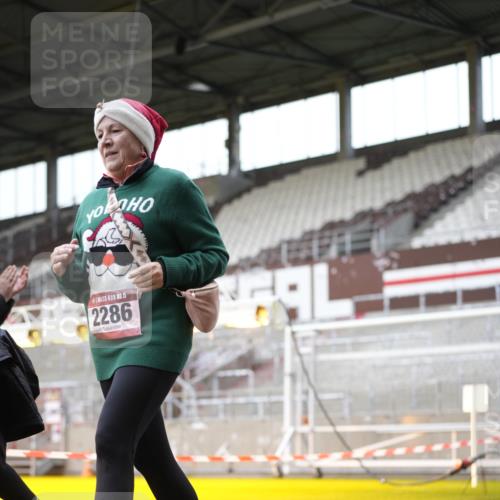 07.12.2025 - St. Pauli X-Mass-Run No. 15 Patografie http://msf.ph/oto/9366530 07.12.2025 10:54:30 Ziel 656, 1177, 1489, 2286, 2328, 2358, 2360, 2832, 3391, 3437 meine-sportfotos.de