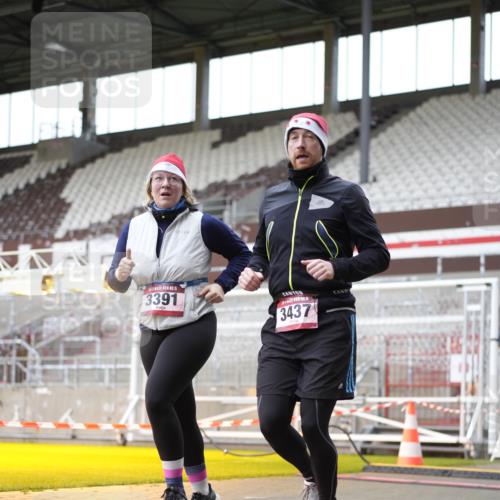 07.12.2025 - St. Pauli X-Mass-Run No. 15 Patografie http://msf.ph/oto/9366534 07.12.2025 10:54:32 Ziel 656, 692, 1177, 1489, 2286, 2328, 2358, 2360, 2832, 3391, 3437 meine-sportfotos.de