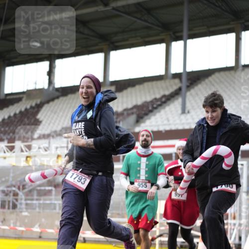 07.12.2025 - St. Pauli X-Mass-Run No. 15 Patografie http://msf.ph/oto/9366564 07.12.2025 10:56:09 Ziel 951, 955, 1790, 1793, 4493 meine-sportfotos.de