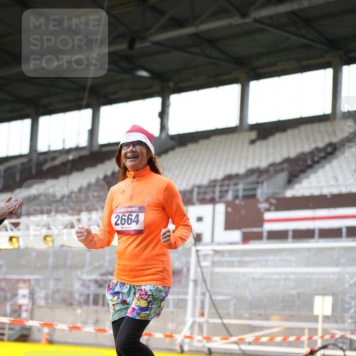 07.12.2025 - St. Pauli X-Mass-Run No. 15 Patografie http://msf.ph/oto/9366623 07.12.2025 10:56:47 Ziel 55, 417, 555, 566, 568, 763, 1203, 2538, 2542, 2664, 3275 meine-sportfotos.de