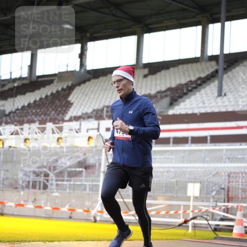 07.12.2025 - St. Pauli X-Mass-Run No. 15 Patografie http://msf.ph/oto/9366641 07.12.2025 10:56:54 Ziel 55, 417, 555, 566, 568, 763, 1203, 2538, 2542, 2664, 3275, 4799 meine-sportfotos.de