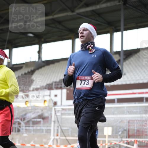 07.12.2025 - St. Pauli X-Mass-Run No. 15 Patografie http://msf.ph/oto/9366666 07.12.2025 10:57:13 Ziel 130, 251, 280, 773, 1097, 1099, 1387, 2290, 2296, 2297, 2298, 2665, 3064, 3067 meine-sportfotos.de