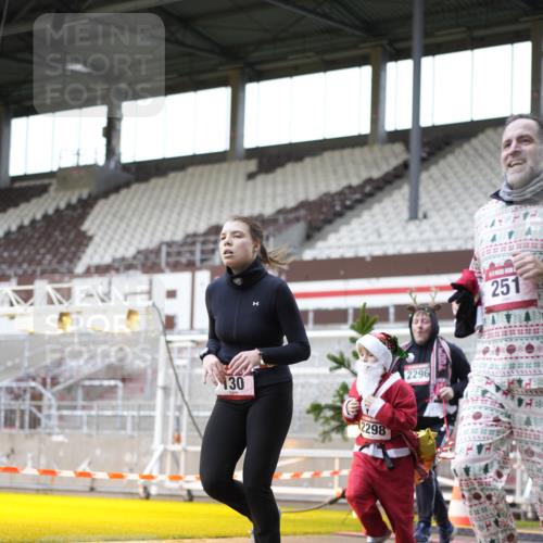 07.12.2025 - St. Pauli X-Mass-Run No. 15 Patografie http://msf.ph/oto/9366676 07.12.2025 10:57:16 Ziel 130, 251, 280, 773, 994, 1097, 1099, 1387, 2290, 2296, 2297, 2298, 2665, 3064, 3067 meine-sportfotos.de
