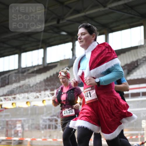 07.12.2025 - St. Pauli X-Mass-Run No. 15 Patografie http://msf.ph/oto/9366742 07.12.2025 10:58:39 Ziel 7, 606, 907, 941, 1160, 1174, 1476, 2130, 2131 meine-sportfotos.de